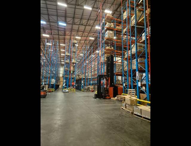 INDUSTRIAL PROPERTY TO RENT IN LONGMEADOW